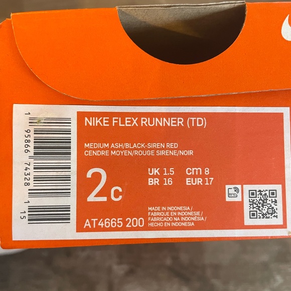 Nike Flex Runners - Picture 6 of 6